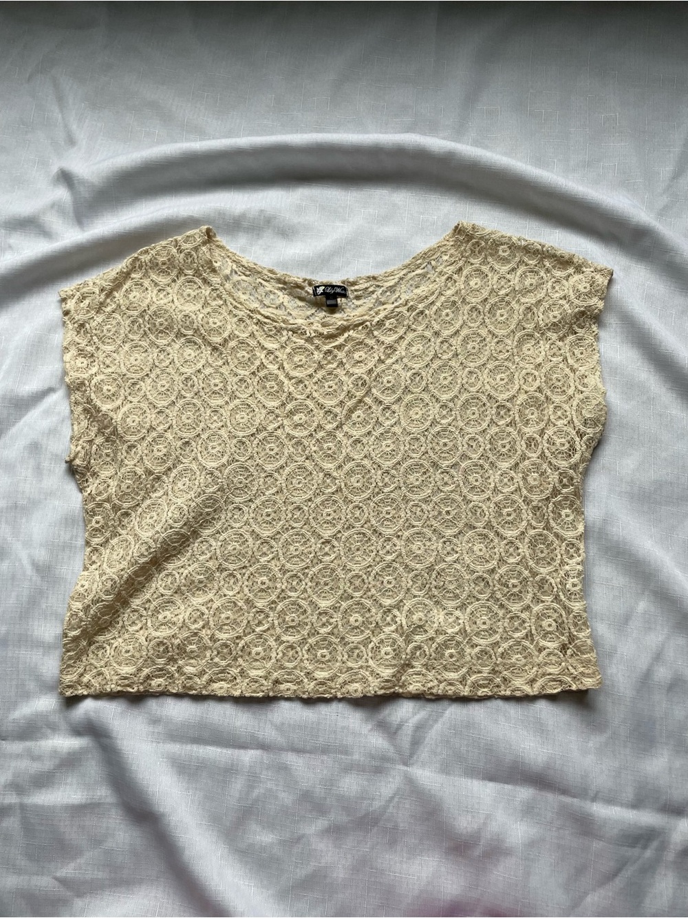 Lily White Woman’s Lace Off-white Top,  Size XL
